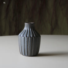Vases, Small assorted