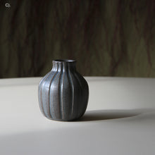 Vases, Small assorted