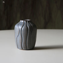 Vases, Small assorted