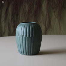 Vases, Large assorted