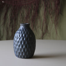 Vases, Large assorted
