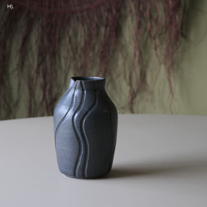 Vases, Large assorted