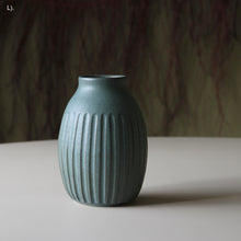 Vases, Large assorted