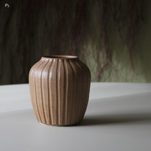 Vases, Large assorted