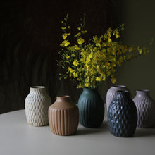 Vases, Large assorted