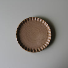 Treat Plate Fluted Chestnut