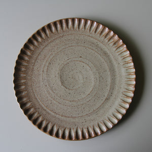 Dinner Plate Fluted Sandstone
